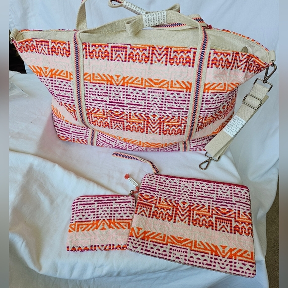 America & Beyond Tote Bag Bundle - Picture 6 of 10